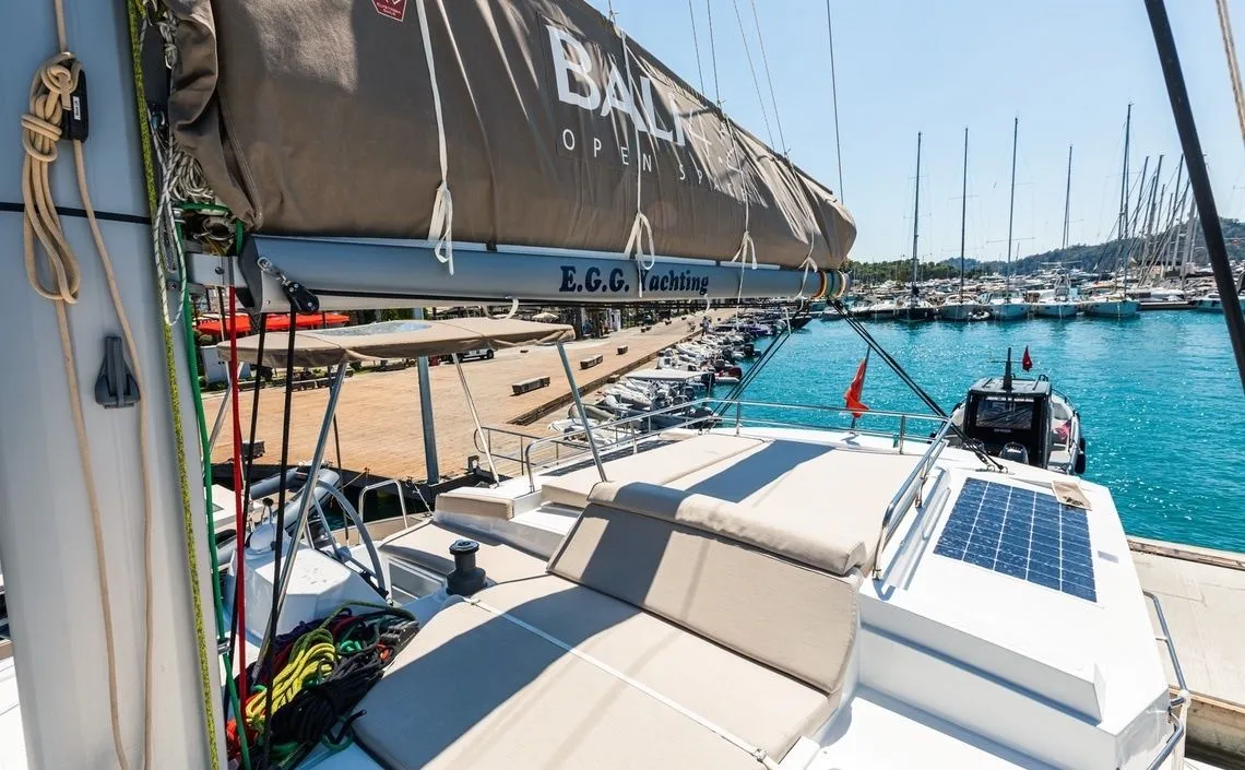 Elifcim Charter Boat