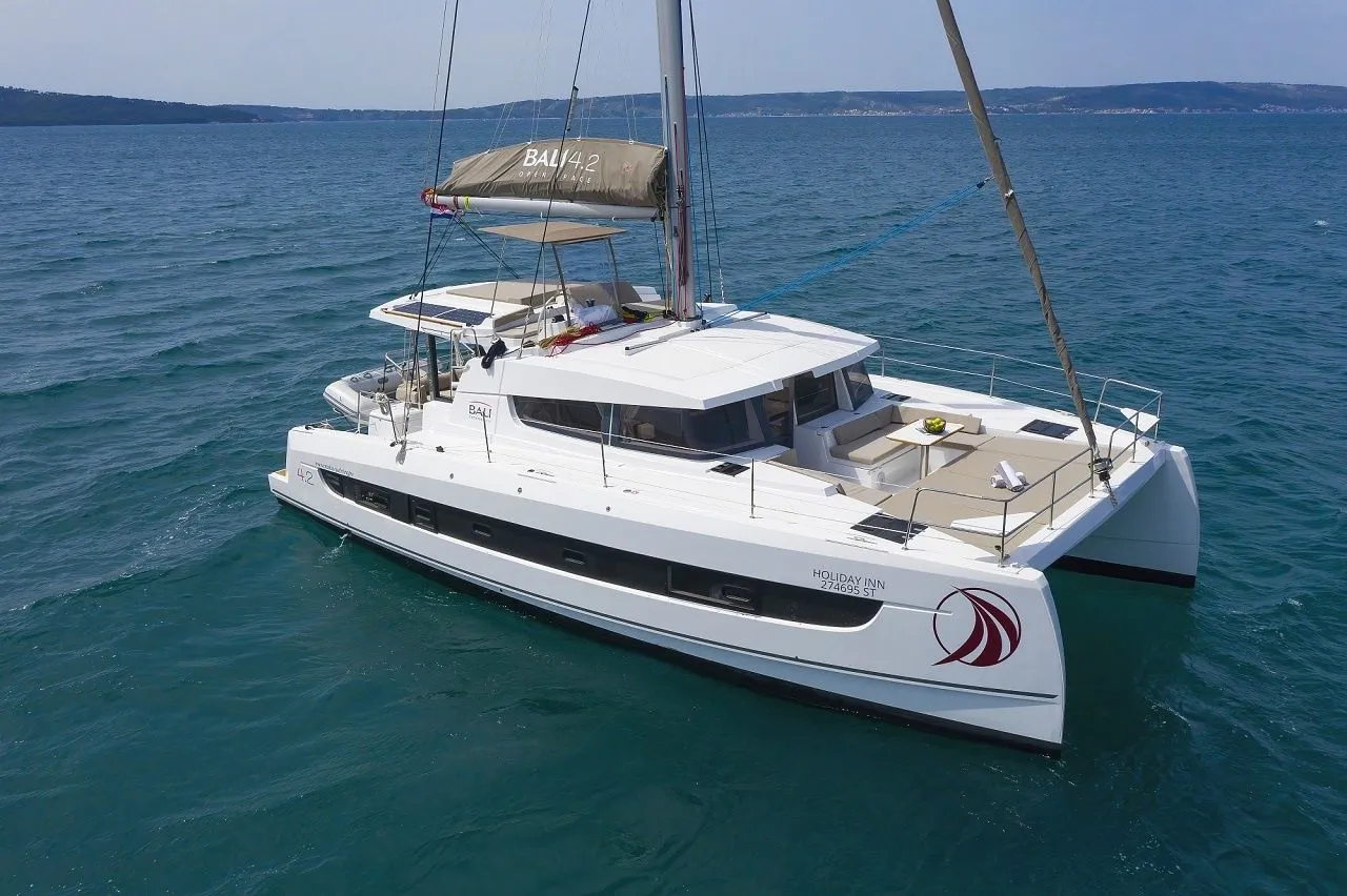 Holiday Inn Charterboot - 4