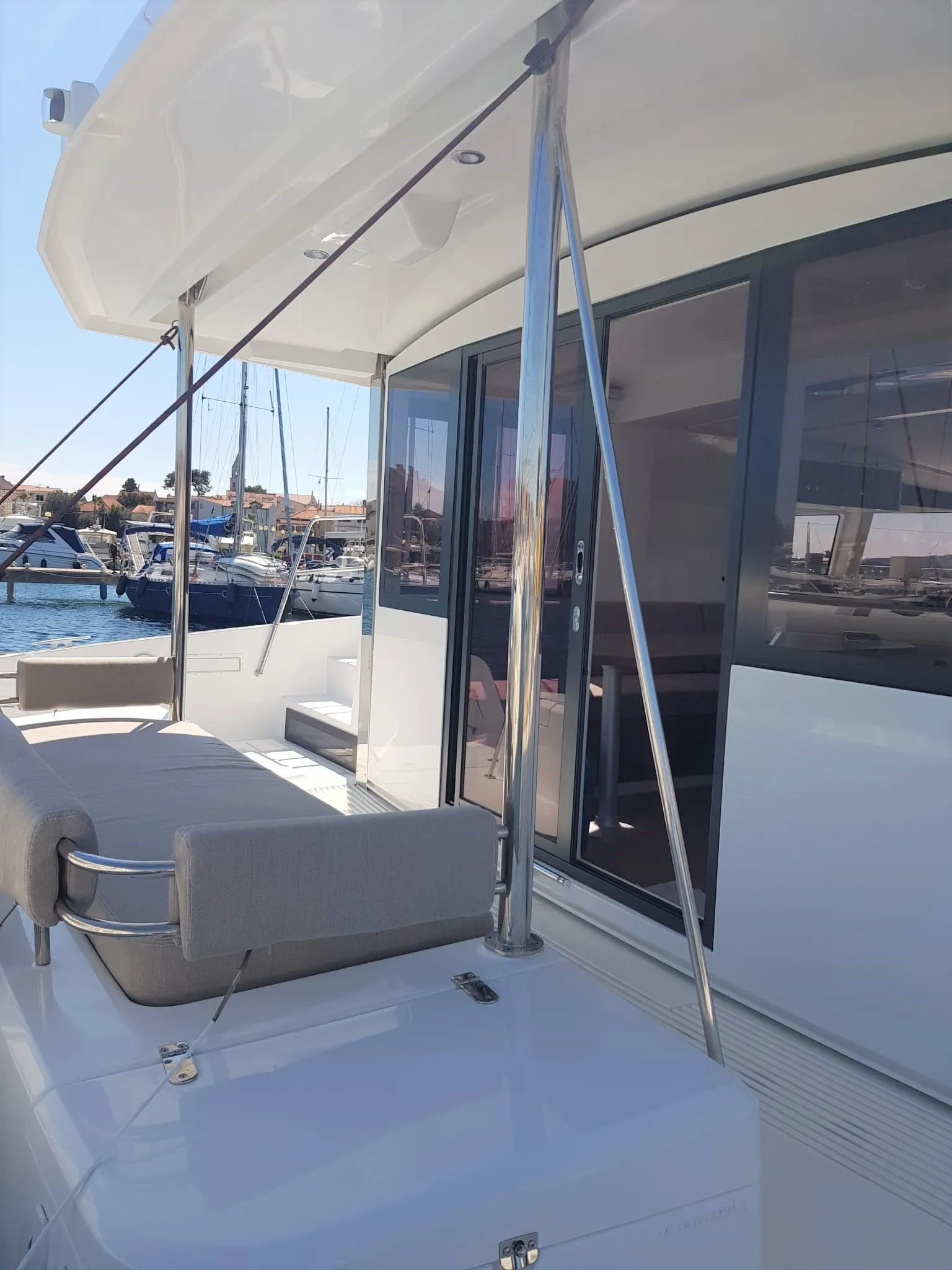 Hubble Charterboot - 4