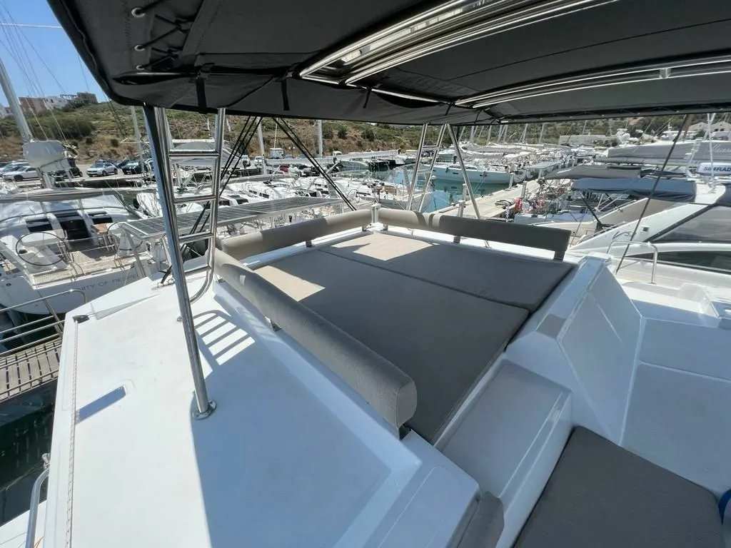 Kos 42.9 Charterboot - 5