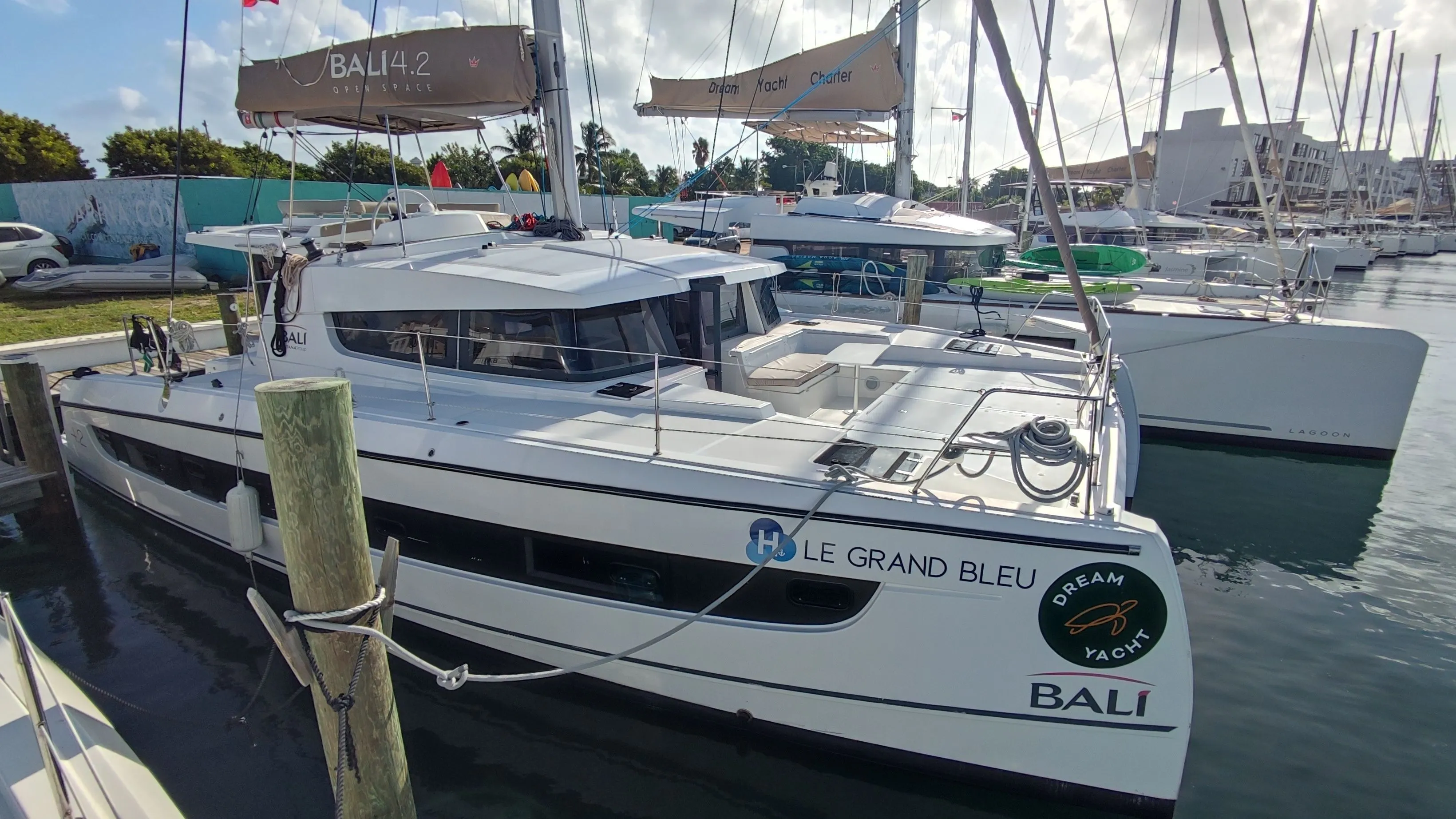 Explore Parham Town on a 12.85m Rental Bali 4.2