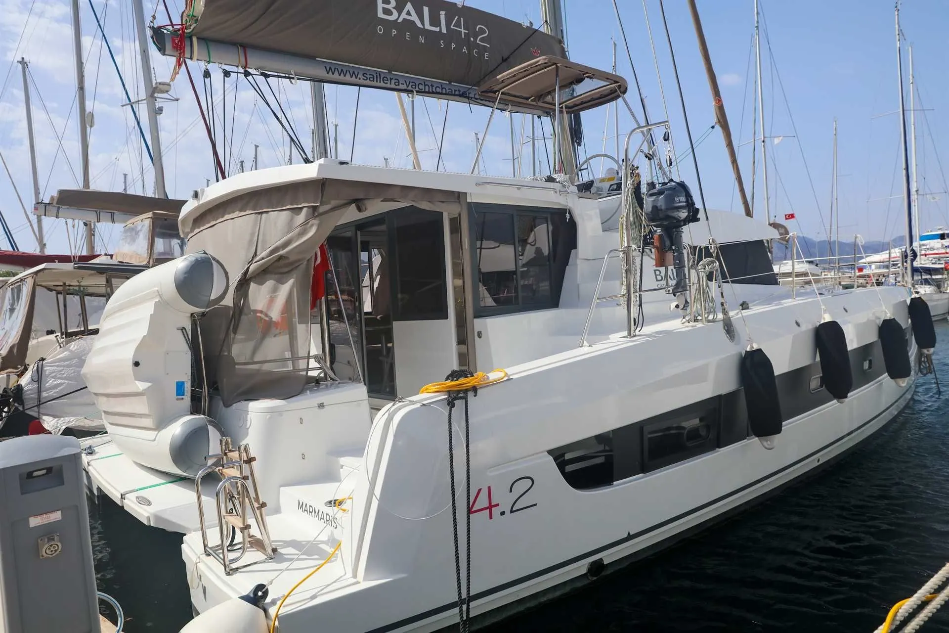 Charter a 12.85m Catamaran Bali 4.2 in Marmaris