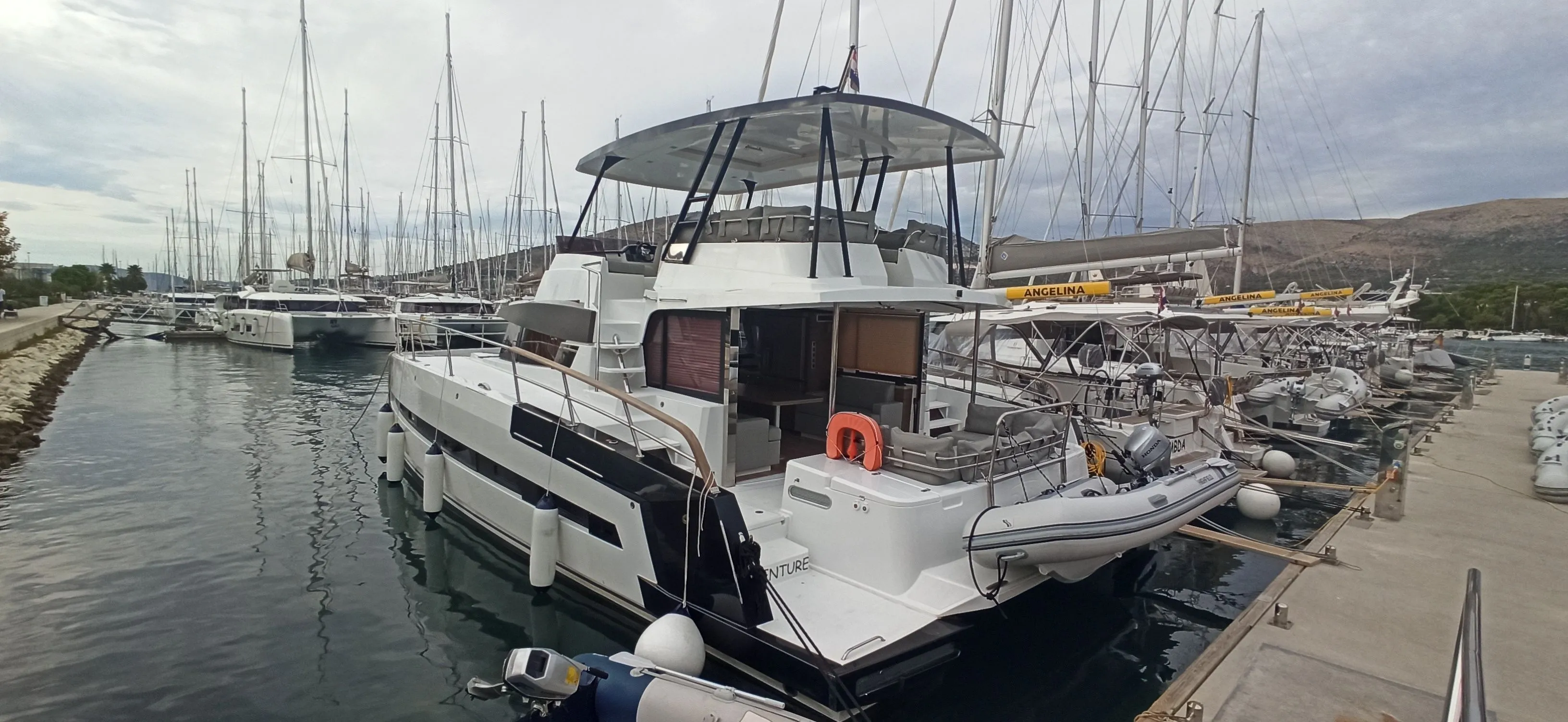Charter a 12.93m Bali 4.3 MY Power Catamaran in Trogir