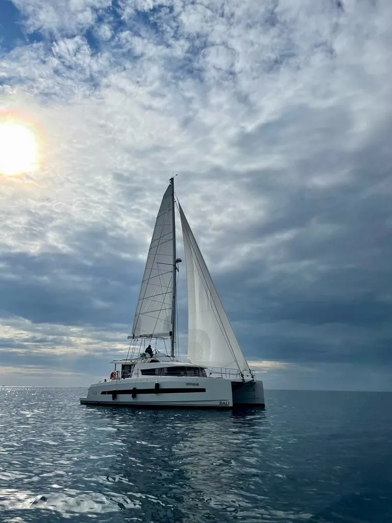 Charter a 13.1m Bali 4.3 in Salerno