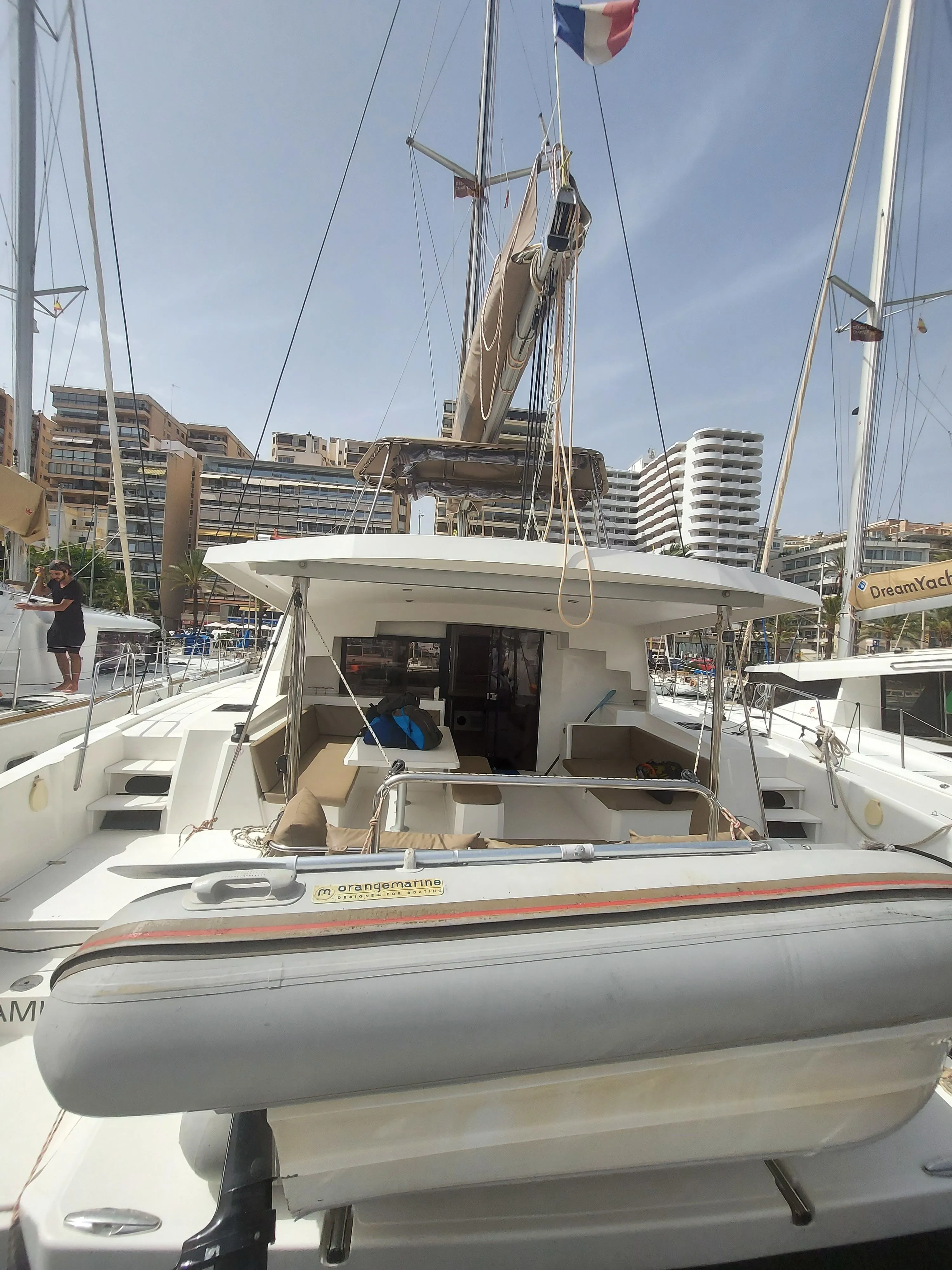 Чартер Agami - 3