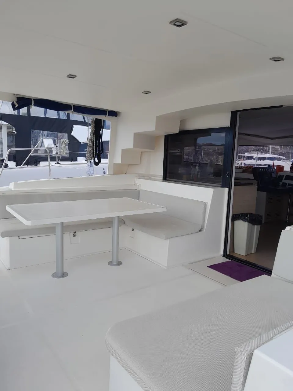 Charter a 13.6m Bali 4.5 Catamaran in Marseille