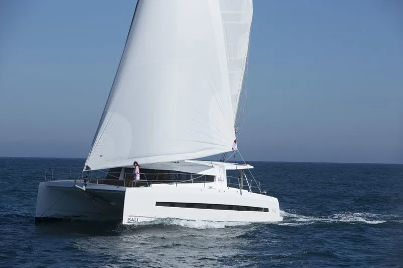 Rent a 13.6m Boat in Chang Wat Phuket