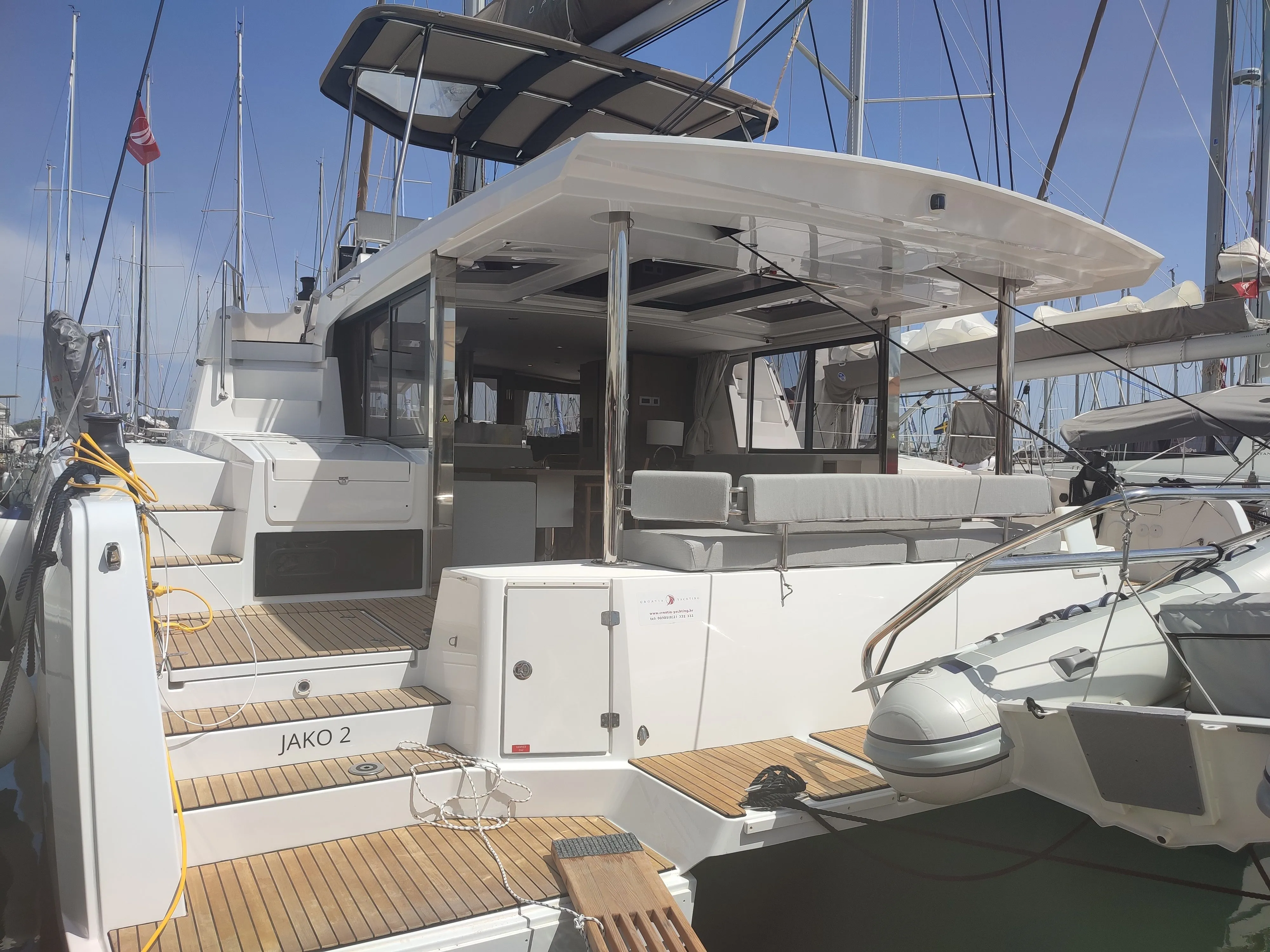 Jako 2 Charter Boat