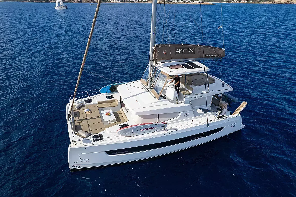 Amyntas Charterboot - 1