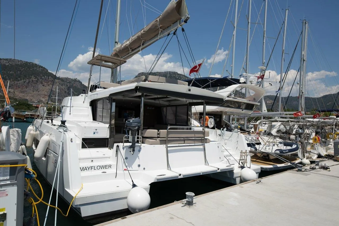 Explore Göcek on a 14.28m Rental Catamaran Bali 4.6