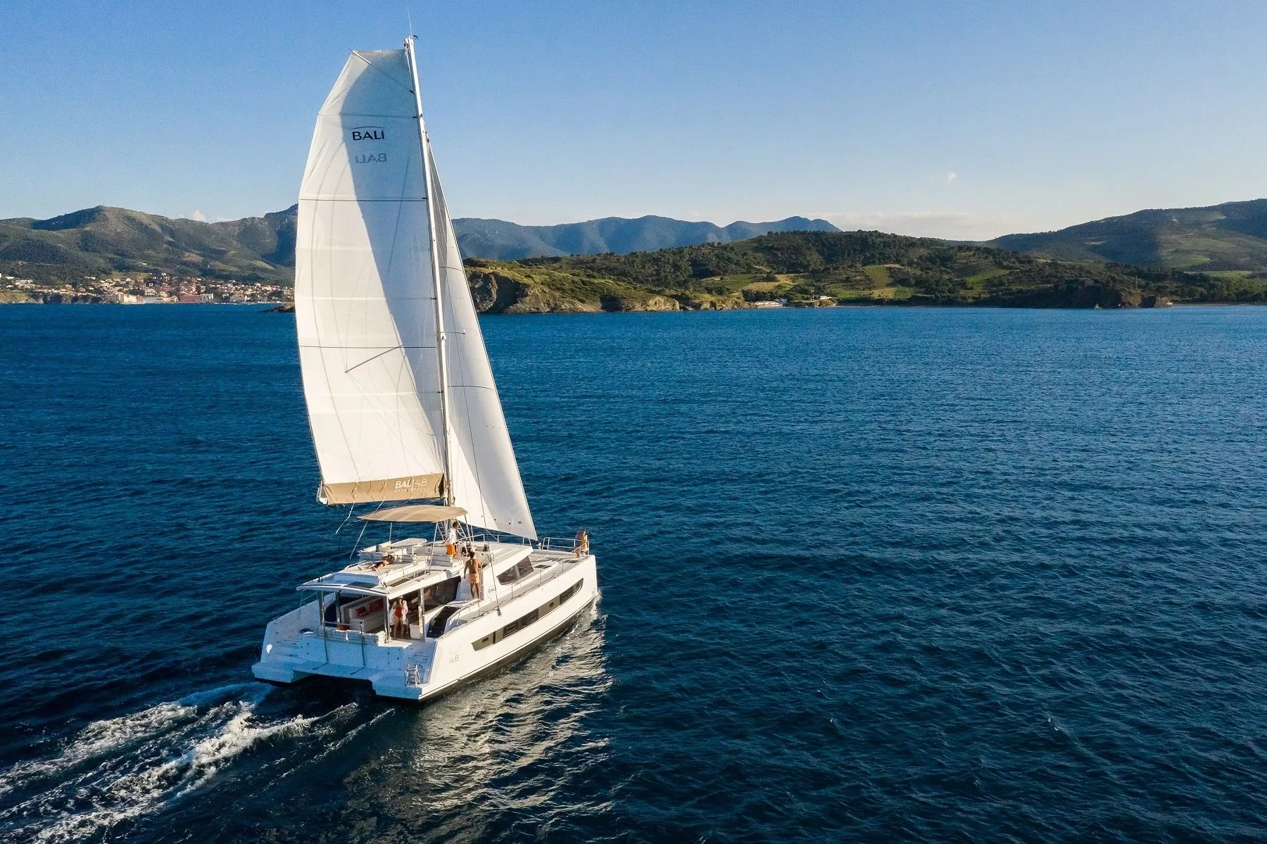Charter a 14.93m Boat in Salerno