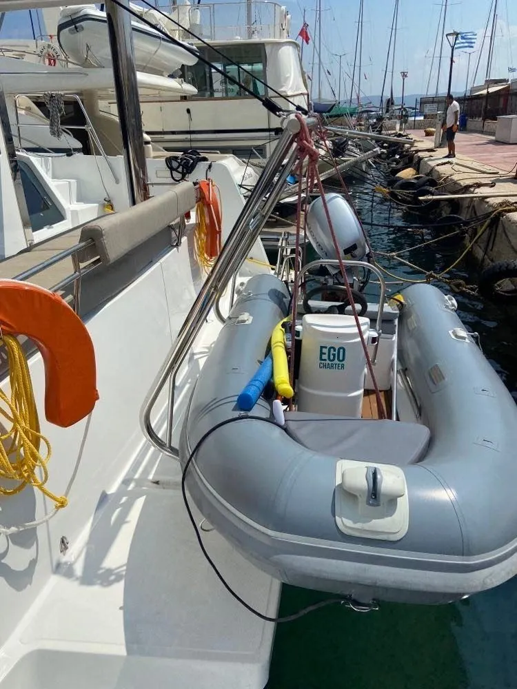 Rent a 14.86m 5 Cabin Catamaran in Lavrion