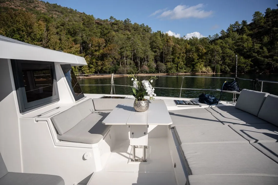 Resif Charter Boat