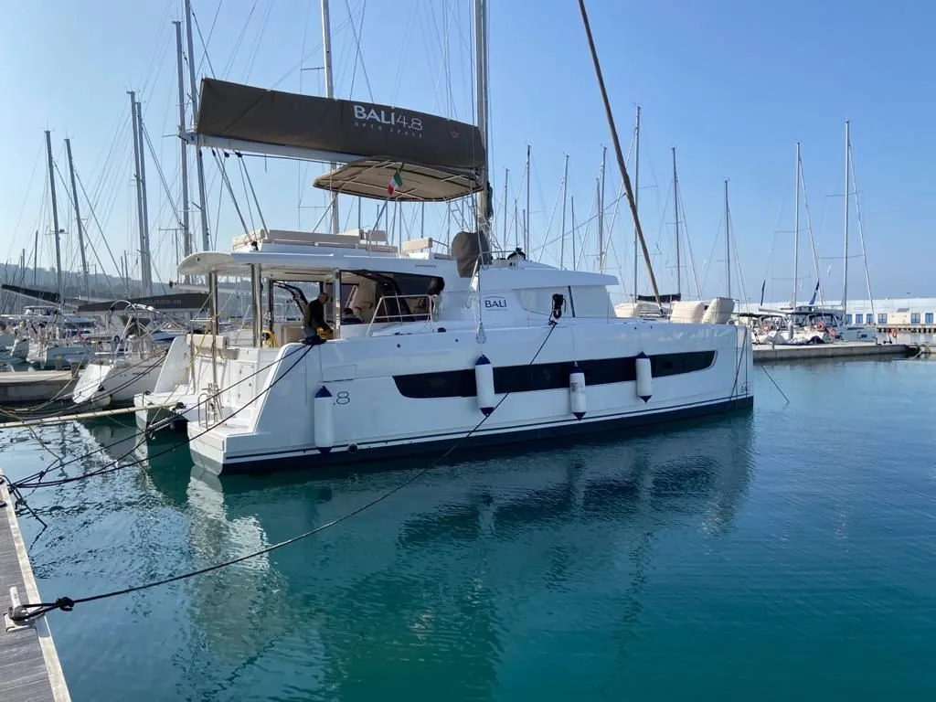 Boat - Rent a 14.28m 5 Cabin Catamaran in Capo d'Orlando
