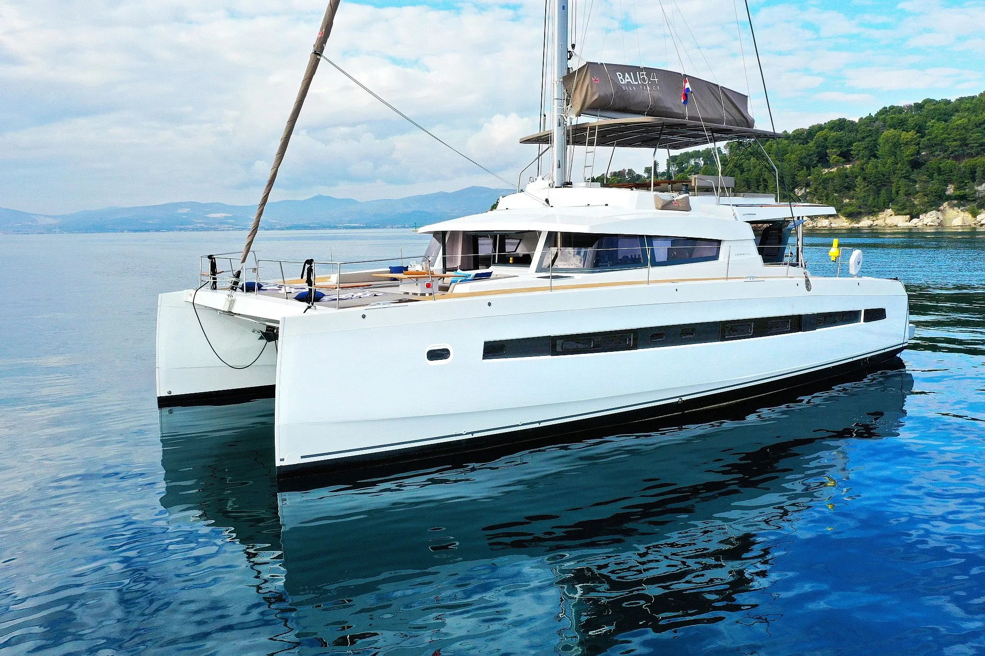 Rent a 16.8m 5 Cabin Catamaran in Dubrovnik