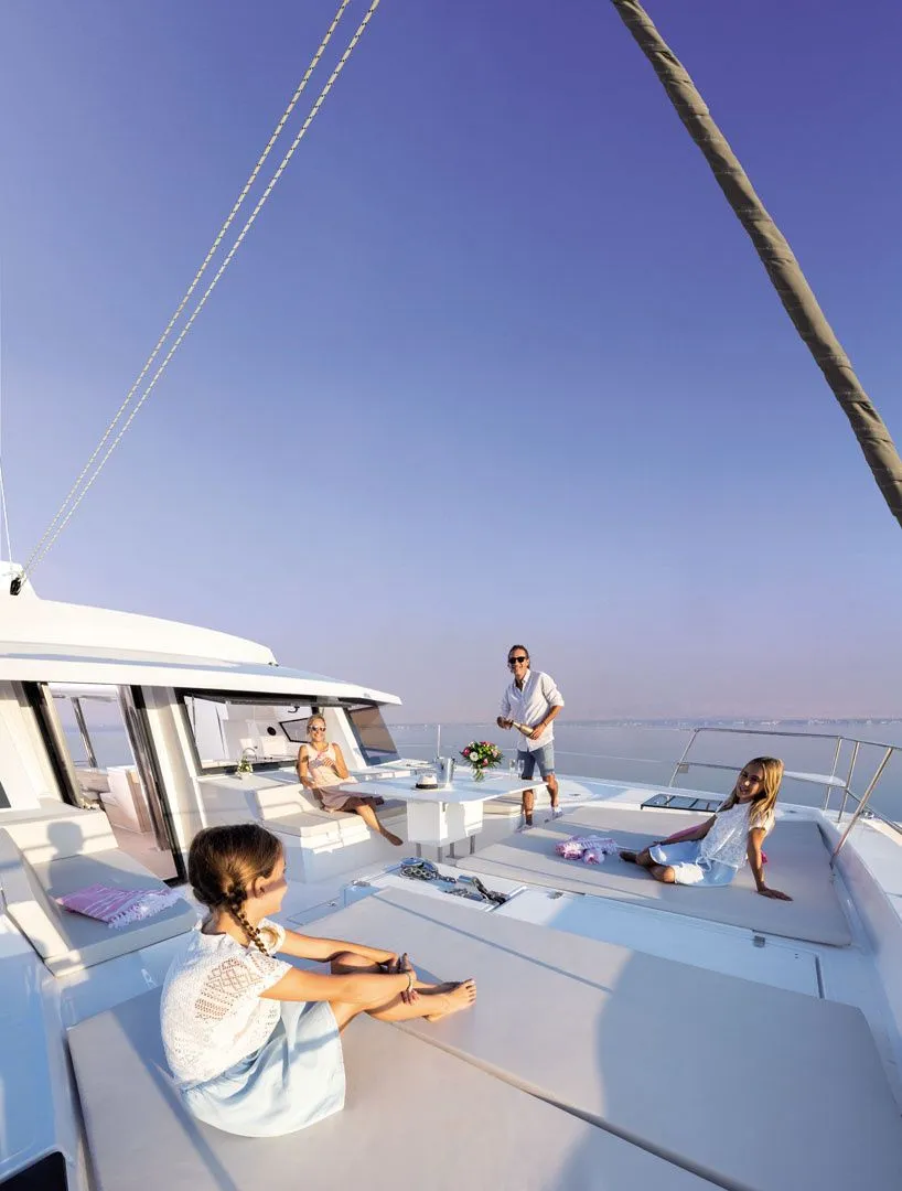 Giliss X Charter Boat