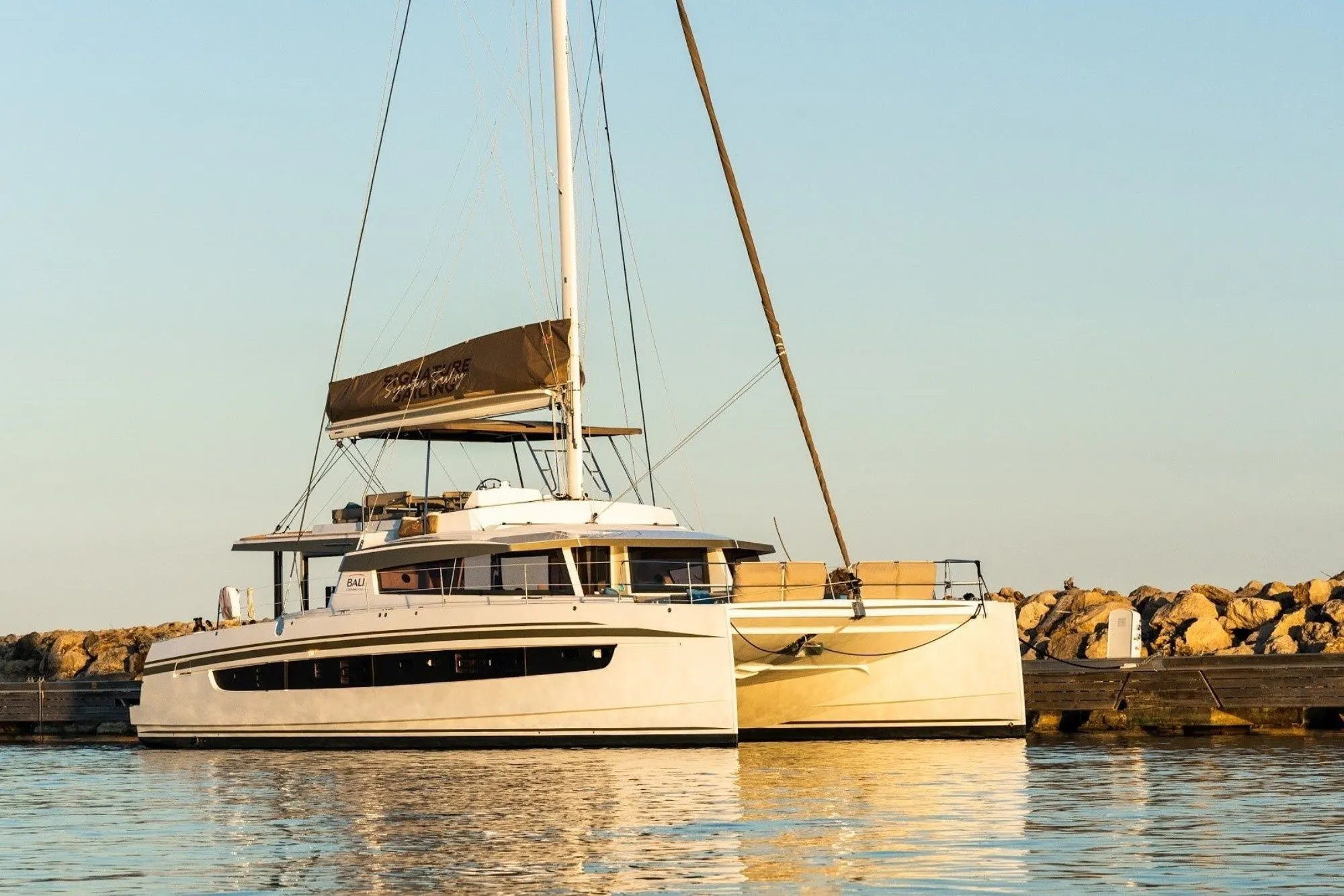 Signature Concept - Nice Charter Boat