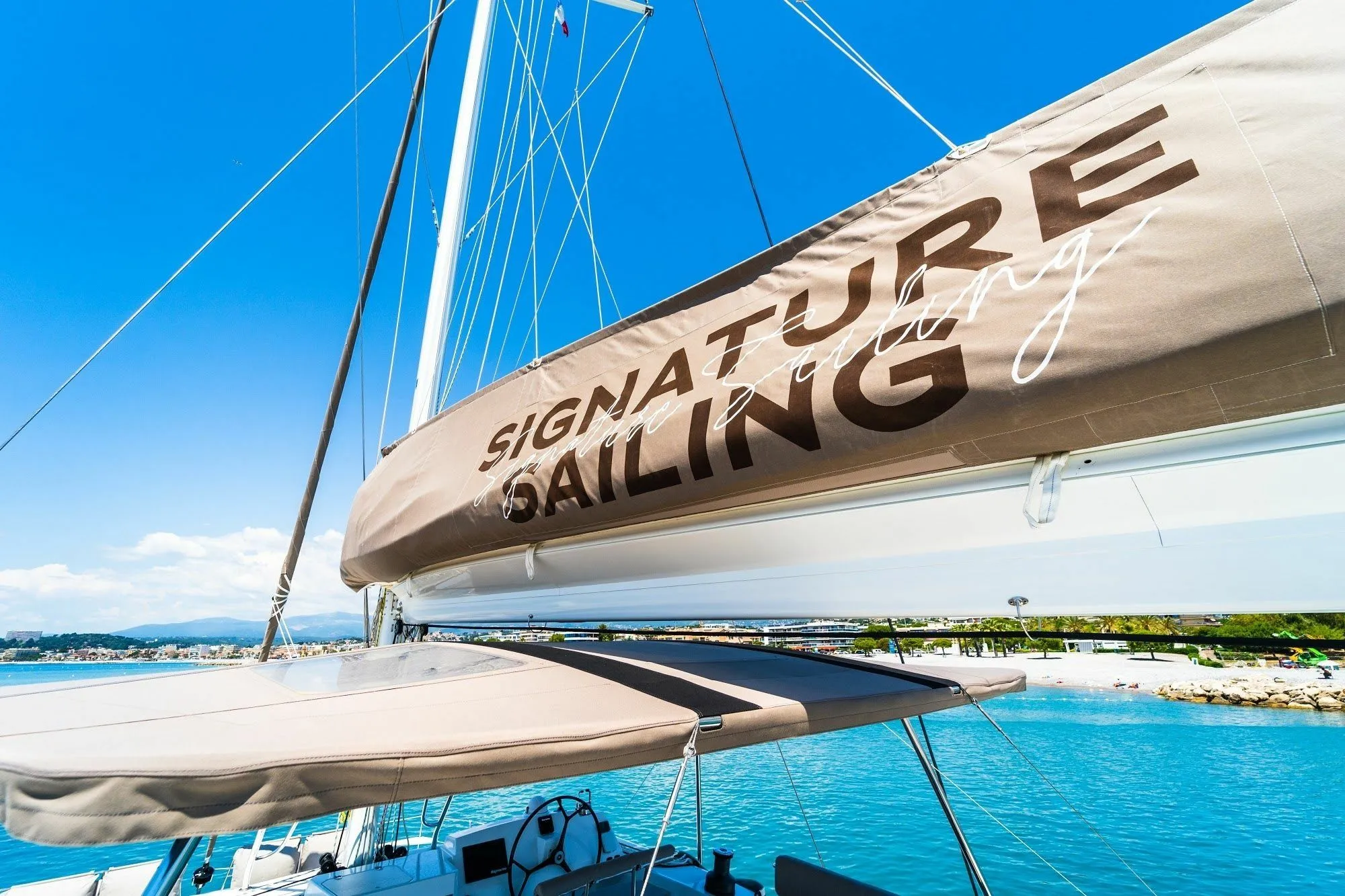 Signature Vision - Nice Charter Boat