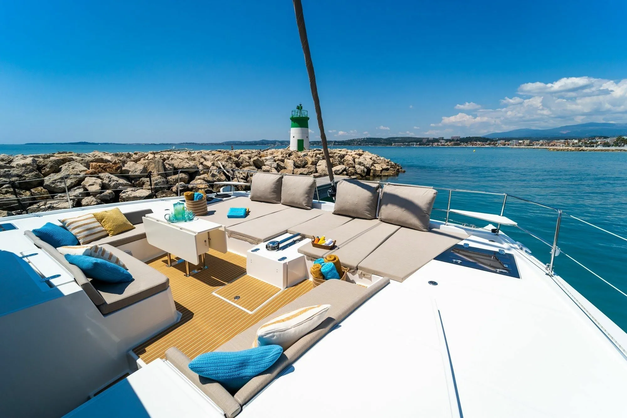 Charter a 16.8m Catamaran in Nice