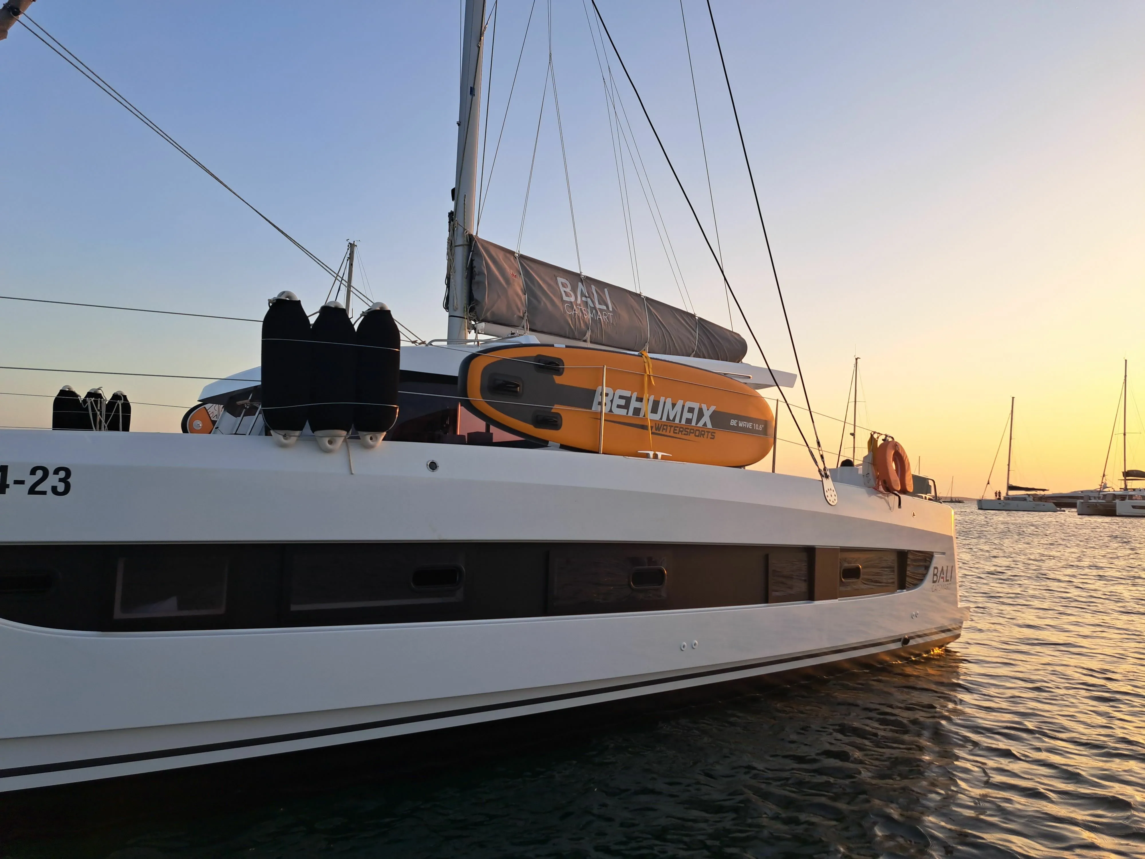 Dortoka Charter Boat