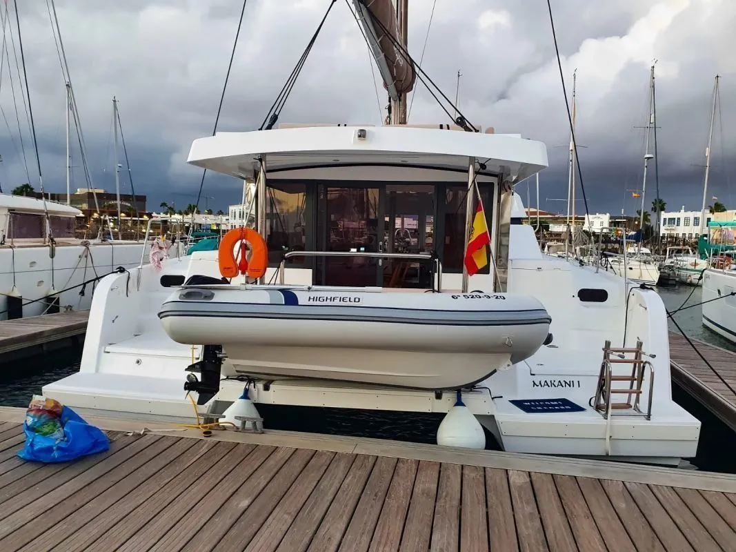 12.31m Castillo del Aguila 4 Cabin Catamaran Hire