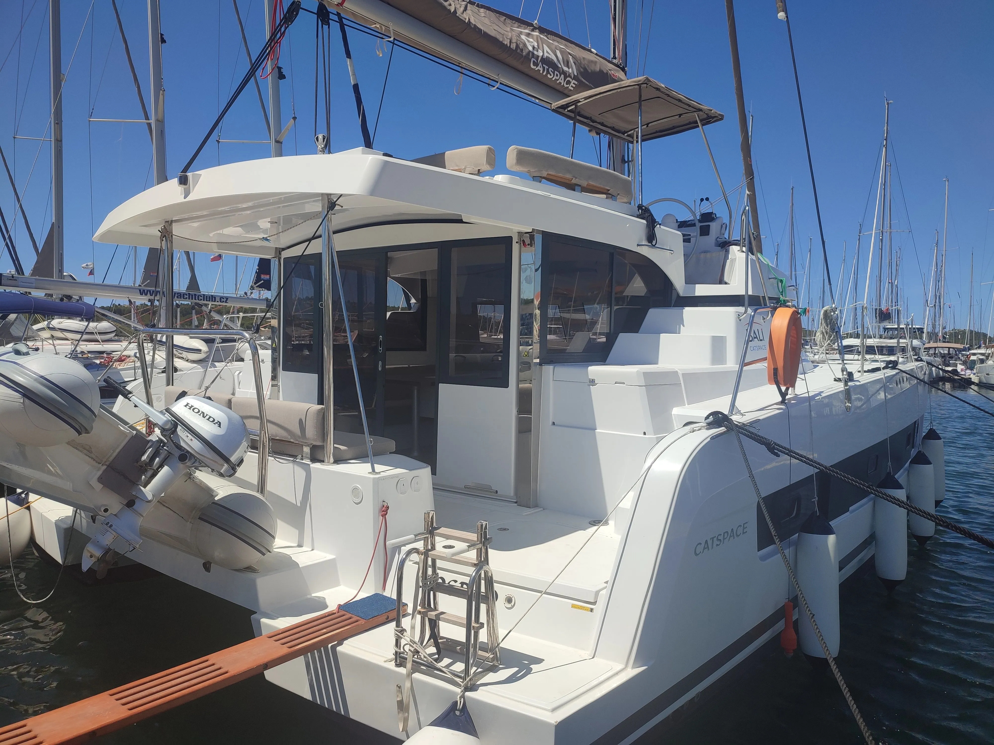 Explore Šibenik on a 12.31m Rental Catamaran Bali Catspace