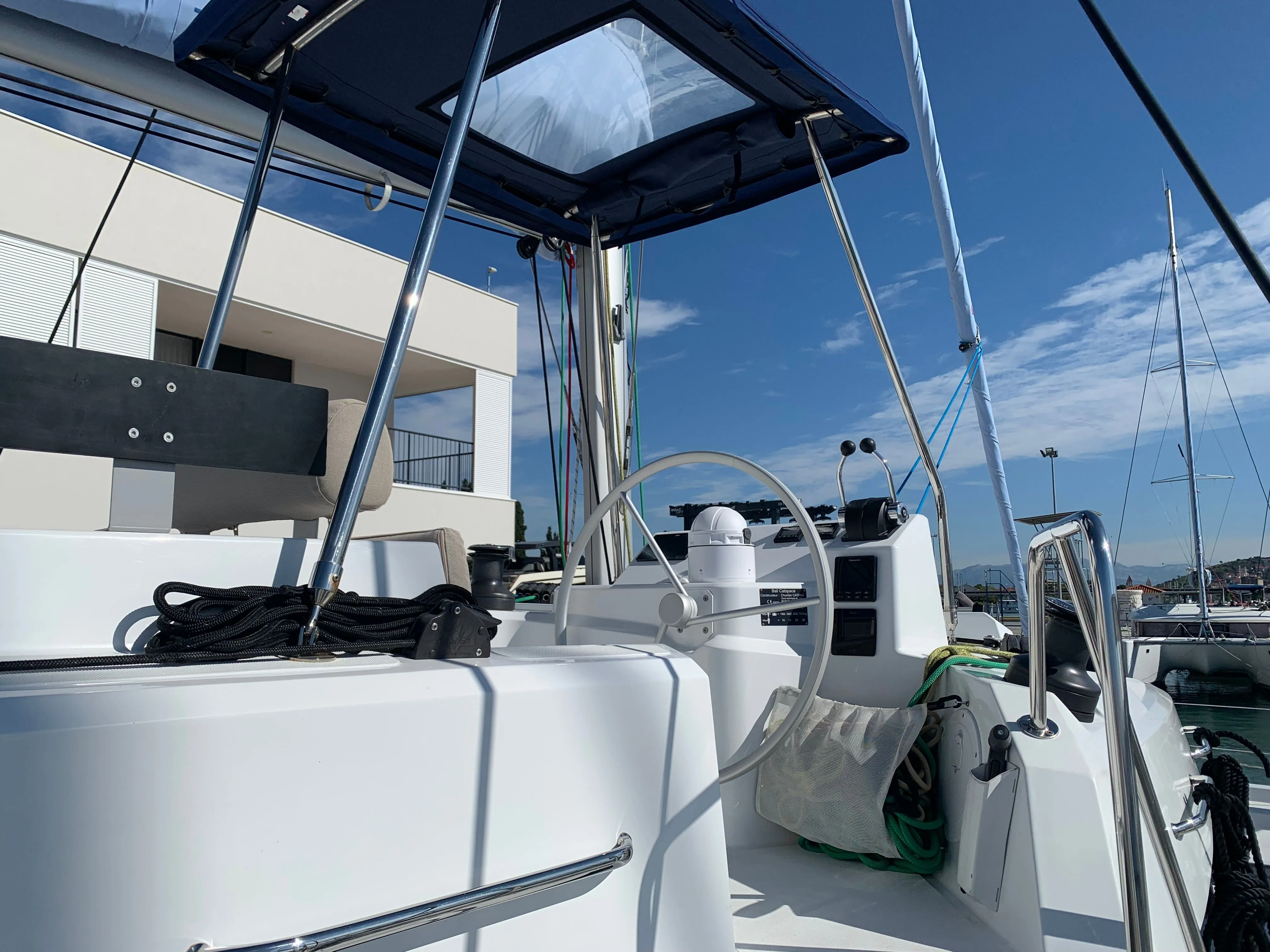 Sailin лодка на прокат - 5