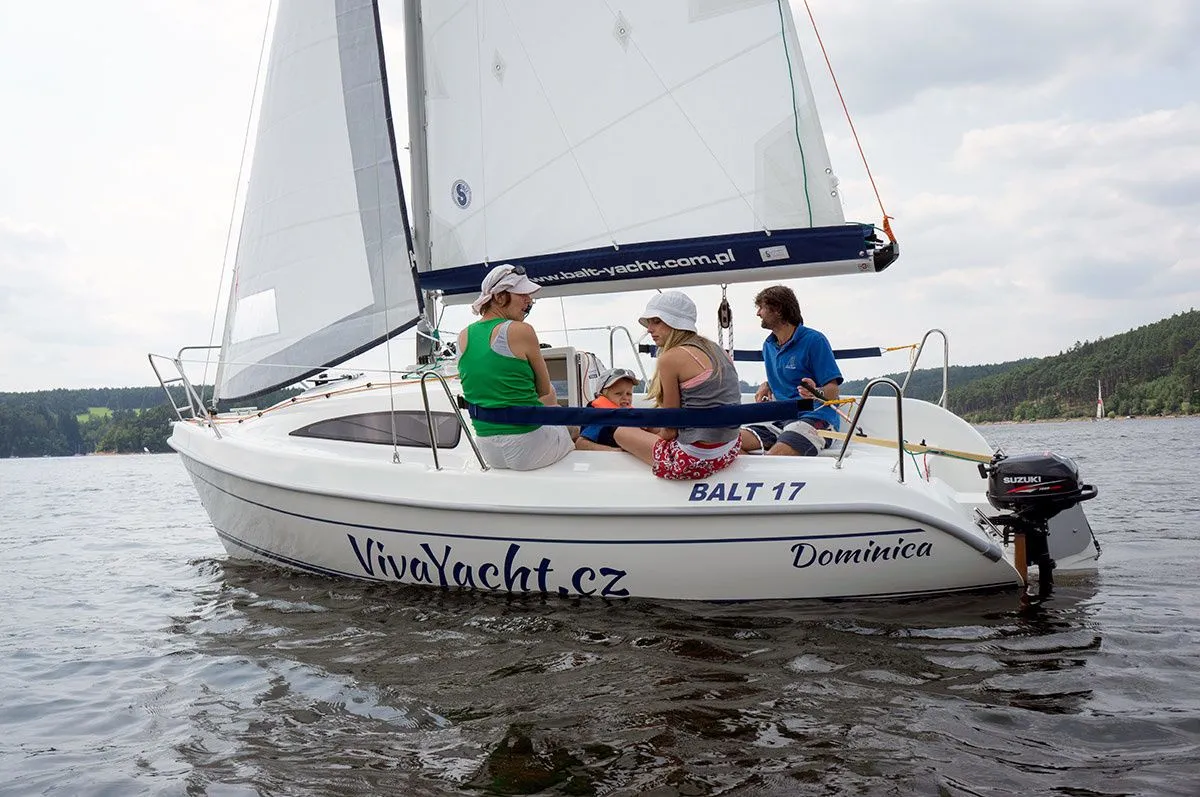 5m Orlik nad Vltavou Balt 17 Sailing Yacht Hire