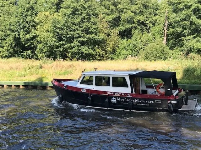 Charter a 9.5m Boat in Gizycko