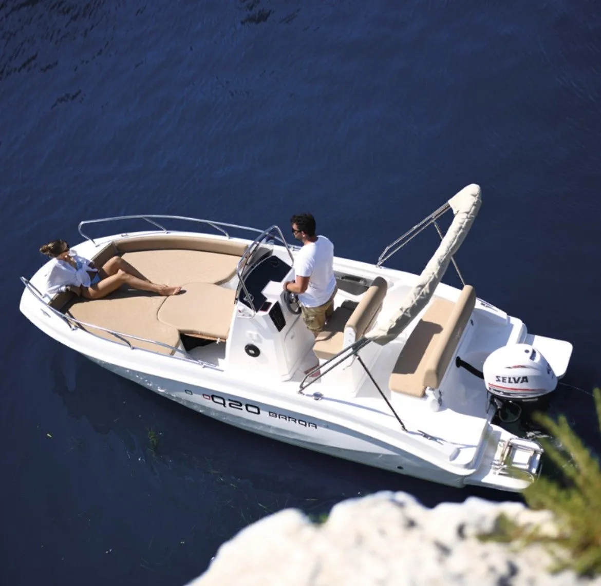 Explore Sorrento on a 6m Rental Motor Boat Barqa Q20