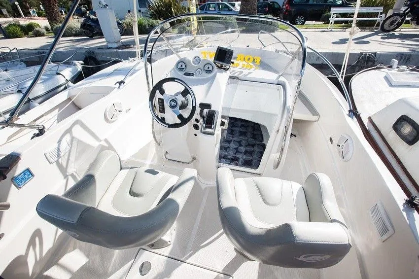 6.35m Tučepi Boat Hire