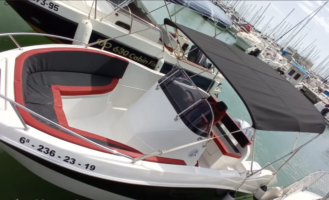 5.4m Castelldefels Motor Boat Hire