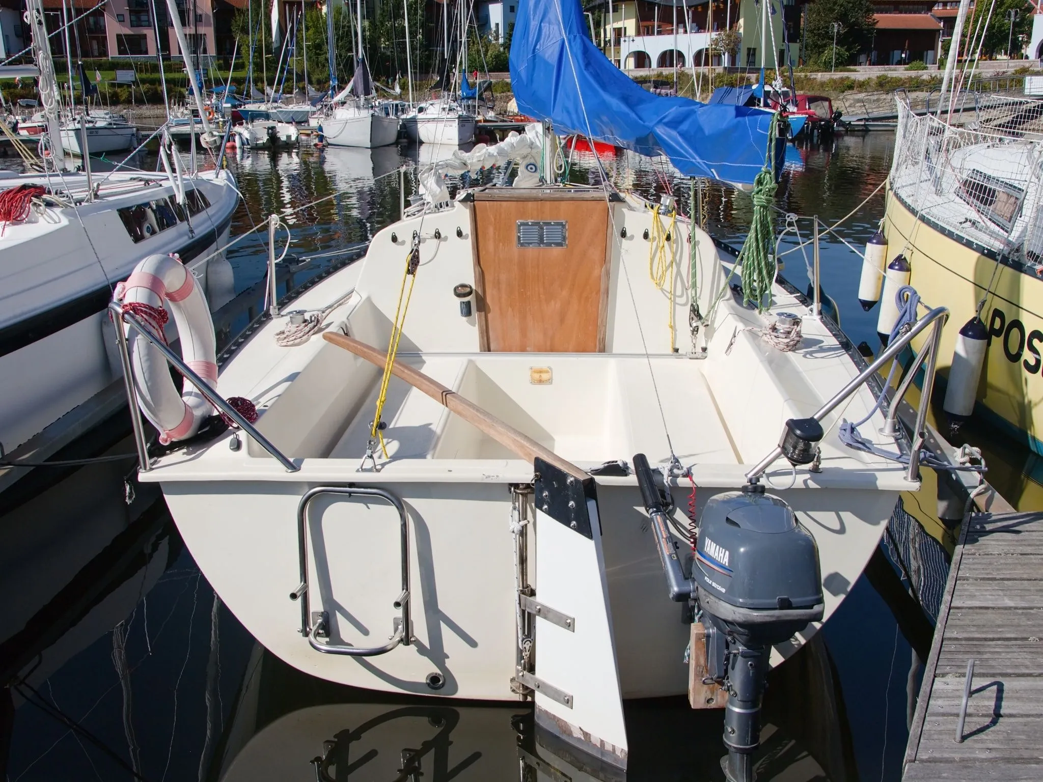 6m Lipno nad Vltavou Sailing Yacht Hire