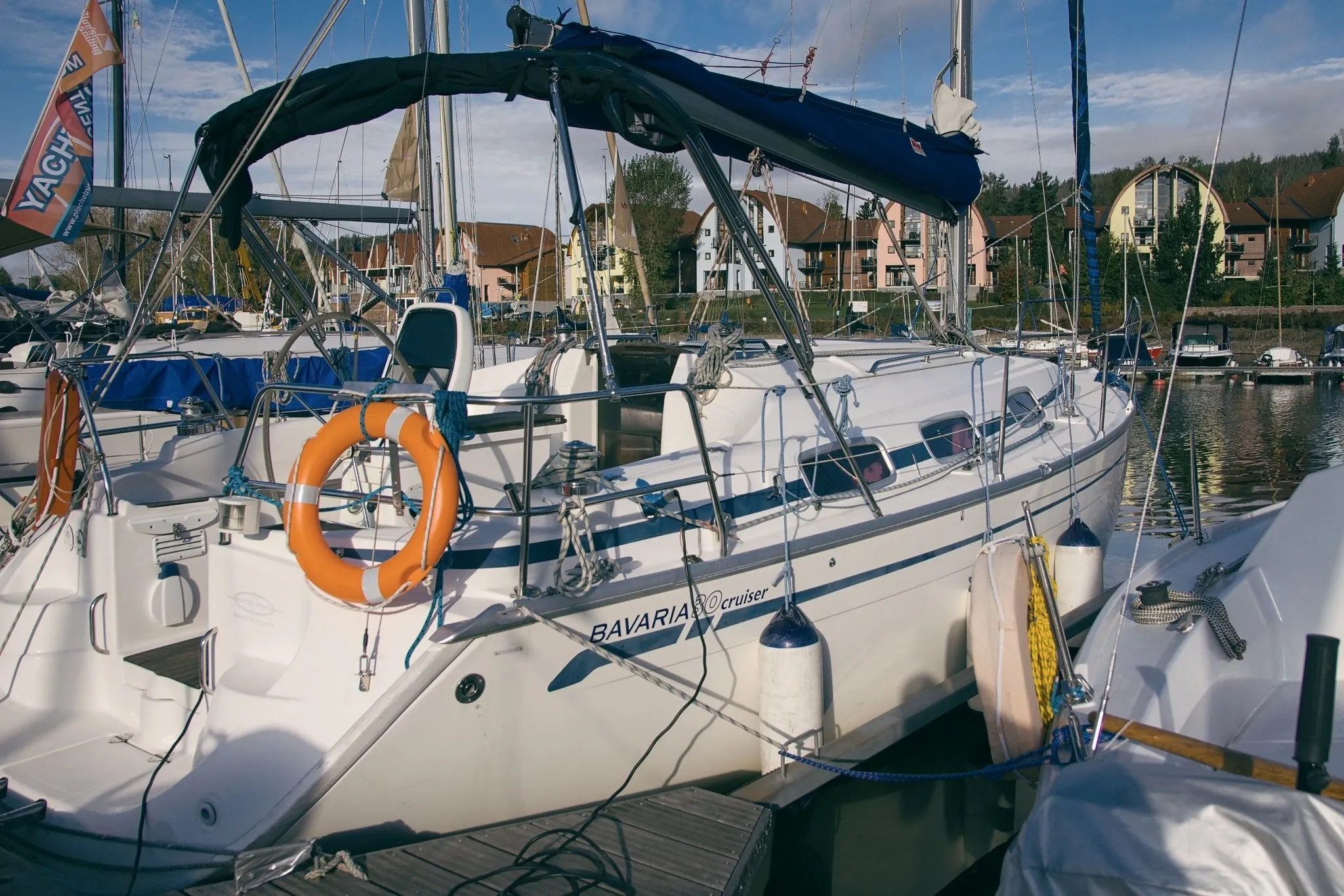 Explore Lipno nad Vltavou on a 9.45m Rental Bavaria 30 Cruiser