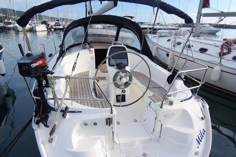 Mila Charter Boat