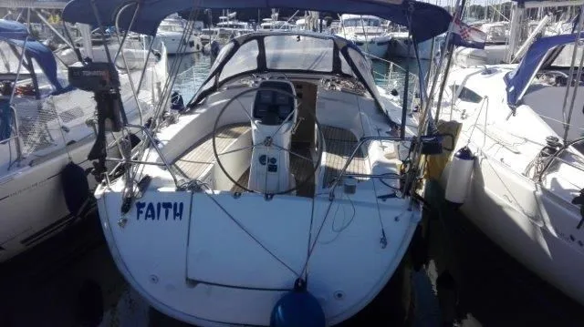 Faith Charterboot - 3