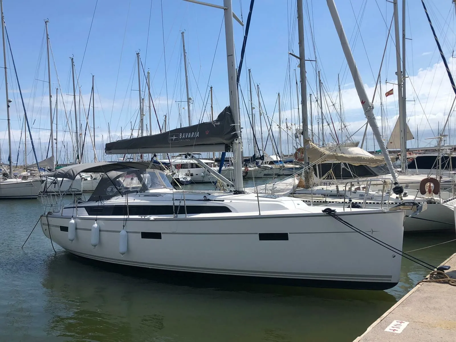 Charter a 10.9m Boat in Valencia
