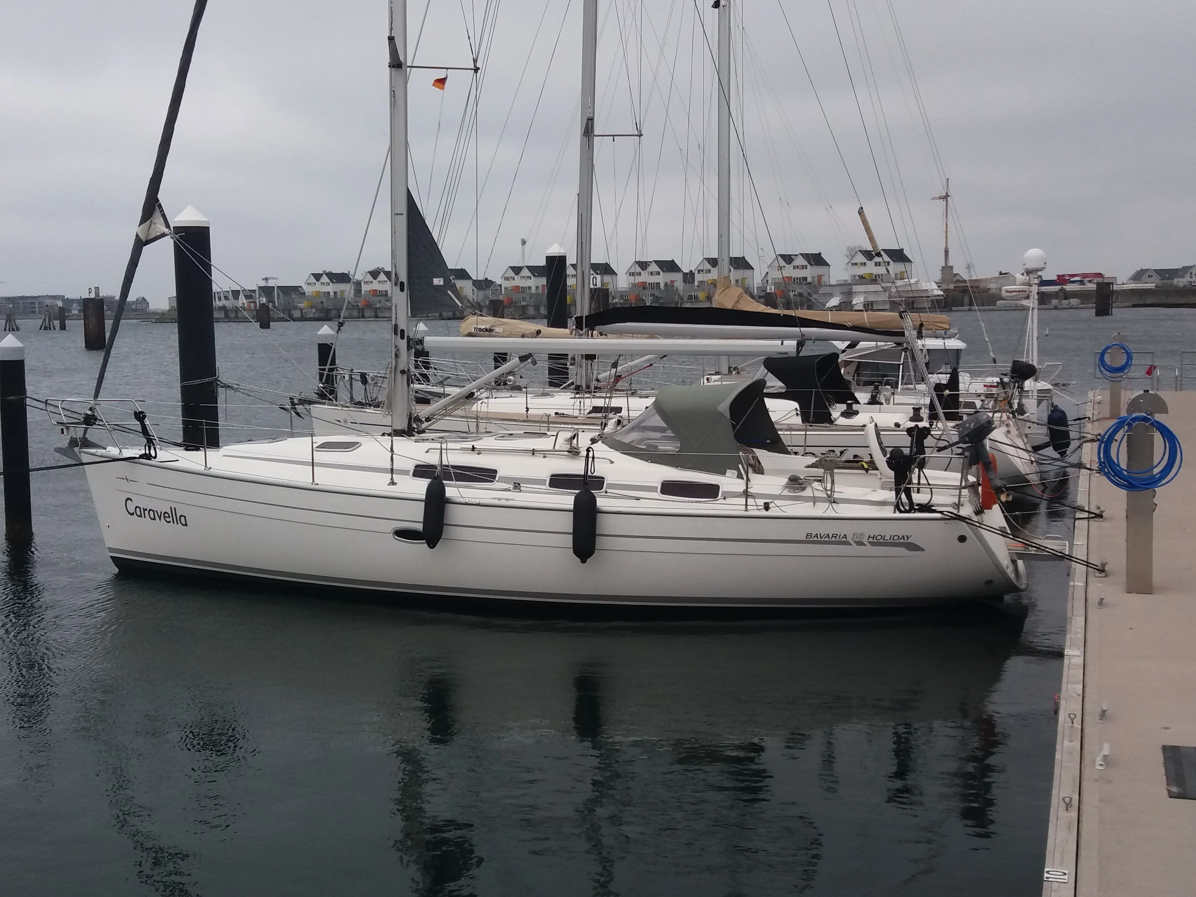 Rent a 11.72m Bavaria 38 Cruiser in Stavoren