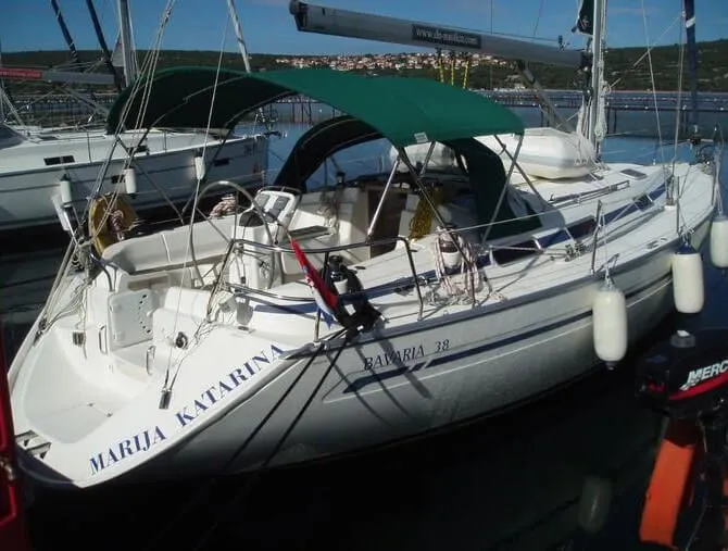 Charter a 11.95m Boat in Punat