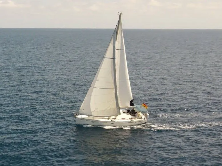 Al Alba Charter Boat