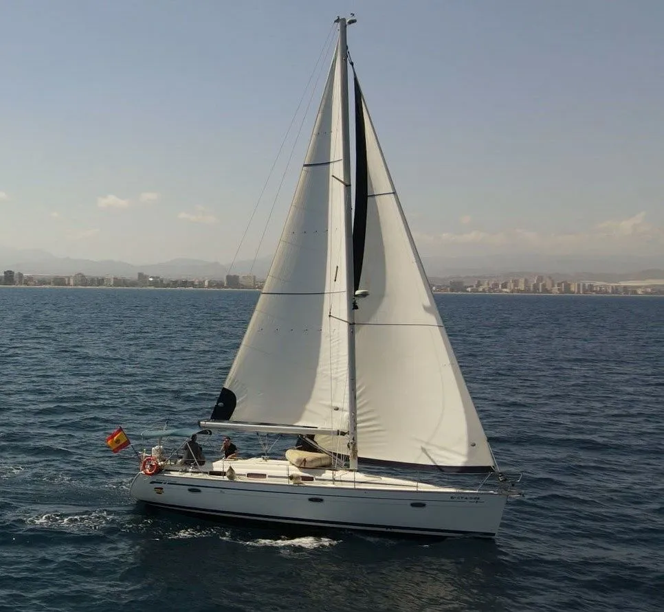12m Alicante Bavaria 39 Cruiser Hire