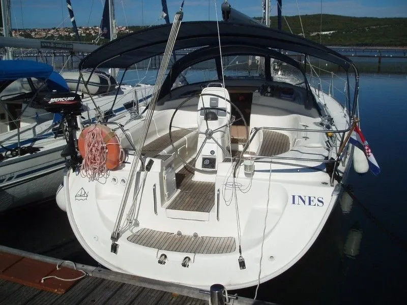 Boot - 12.14m Punat Sailing Yacht Bavaria 39 Cruiser Hire