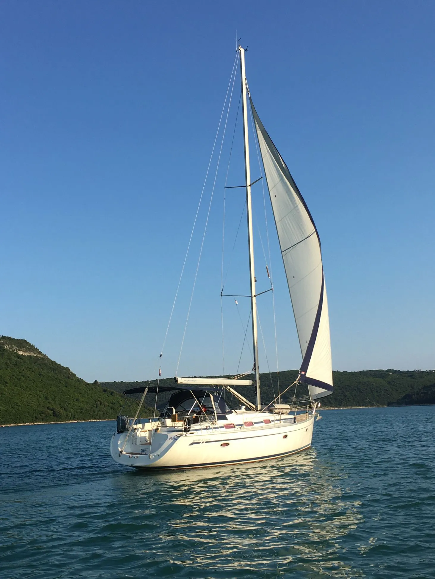 Charter a 11.35m Sailing Yacht in Trget
