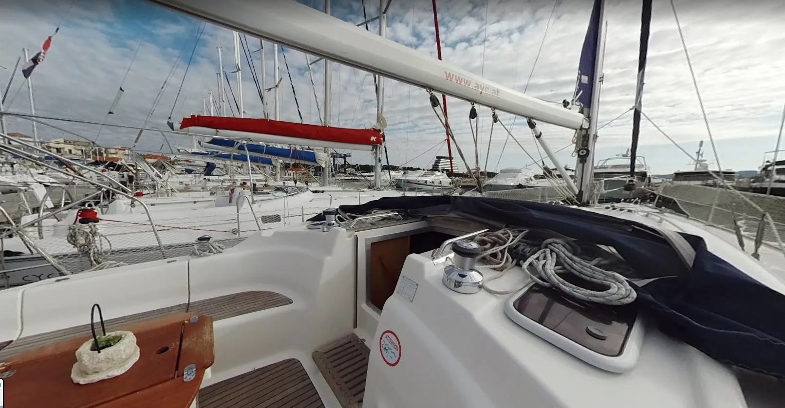 Rolu Charter Boat