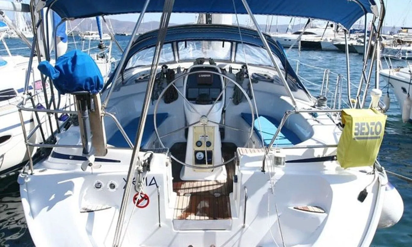 Лодка - Арендуйте 12.14м парусная яхта Bavaria 39 Cruiser в Гувия