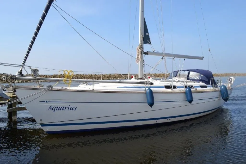 Boot - Charter a 12.5m Sailing Yacht Bavaria 42 Cruiser in Stavoren