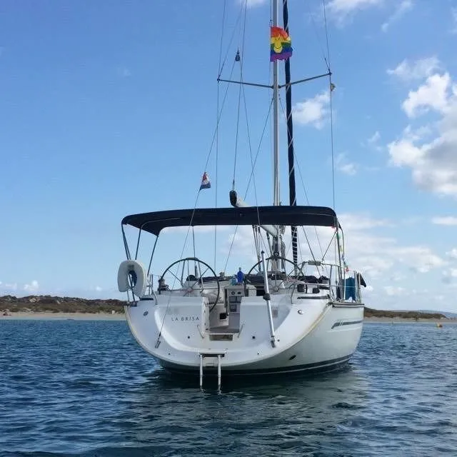 Boot - Charter a 13.65m Sailing Yacht Bavaria 44 in Sant Antoni de Portmany