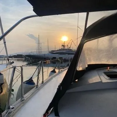 Mind the step Charter Boat