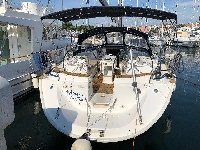 Mirna Charterboot - 3