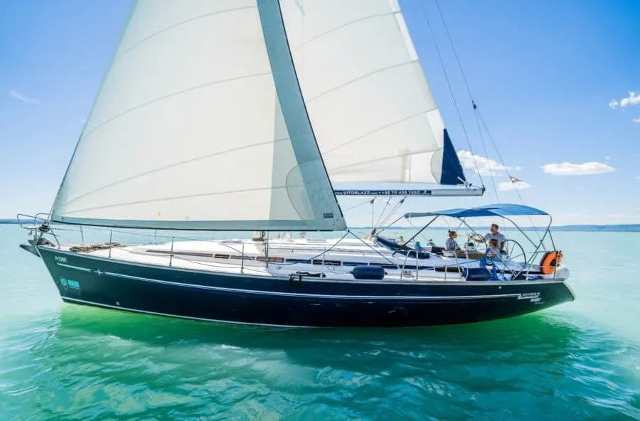 13.6m Siófok Bavaria 44 Hire